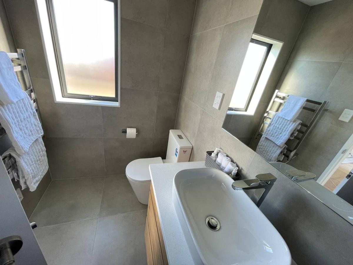 4 Bedroom Home Fully Furnished In Papakura, Окленд Экстерьер фото